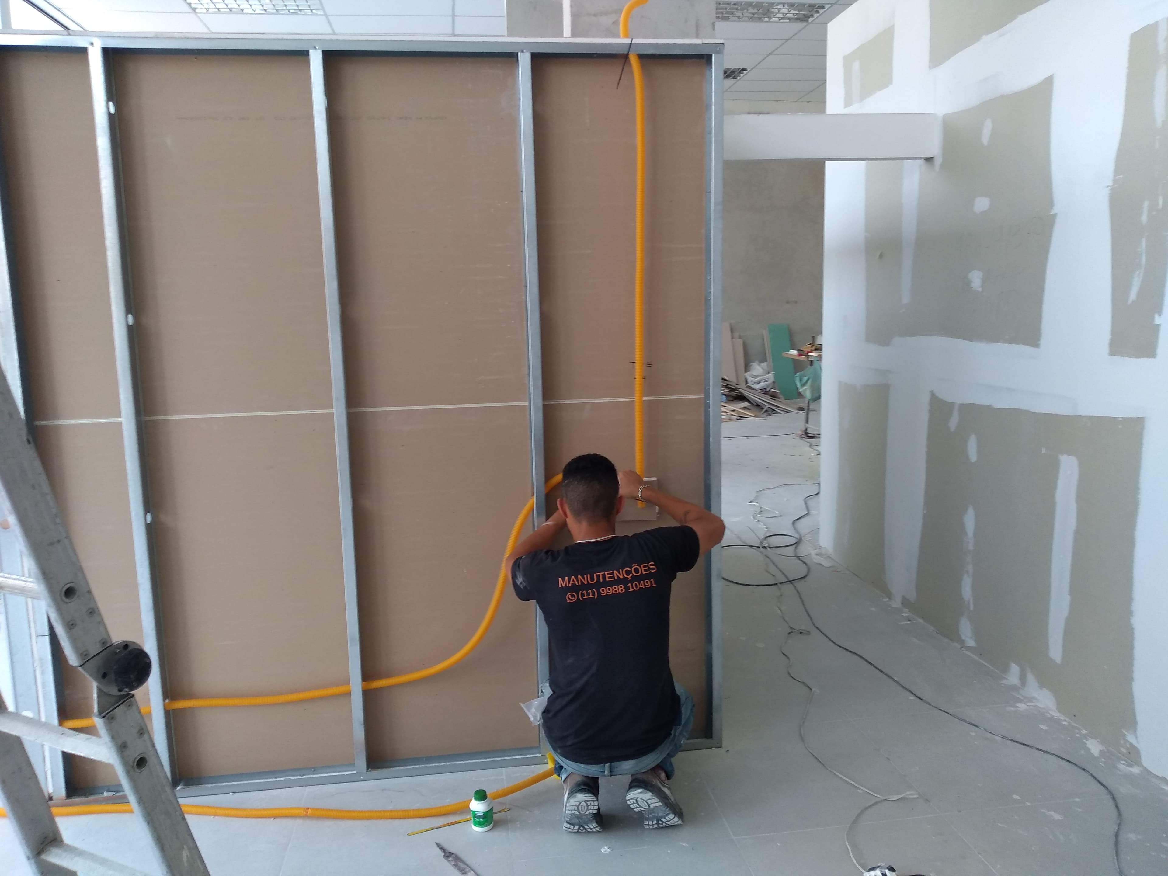 Estrutura em dry wall em obra